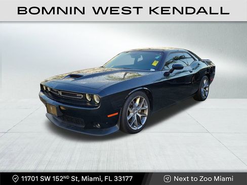 Used 2022 Dodge Challenger GT image 3