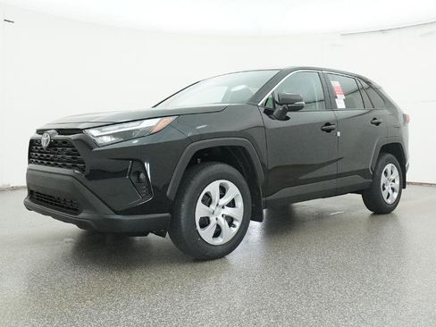 New 2025 Toyota RAV4 LE image 6