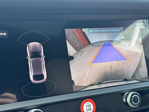 New 2026 Porsche Macan image 23