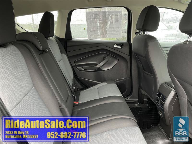 Used 2017 Ford Escape SE AWD/4WD image 16