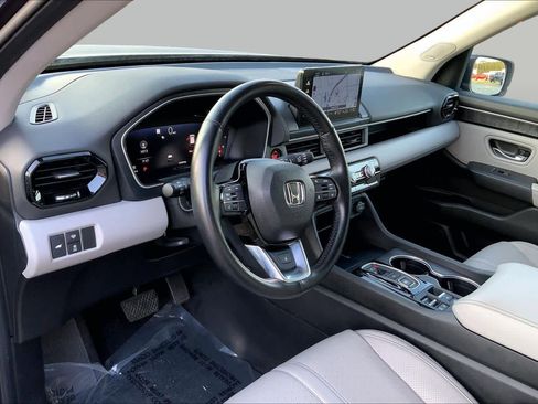Used 2023 Honda Pilot Elite image 17