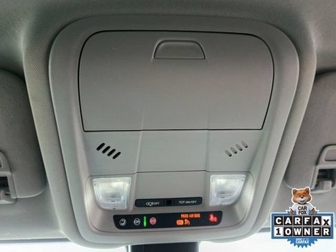 Used 2023 GMC Terrain SLE FWD image 7