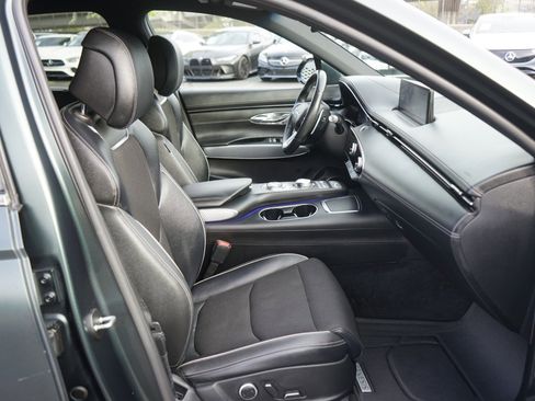 Used 2023 Genesis GV70 2.5T w/ Sport Prestige Package image 19