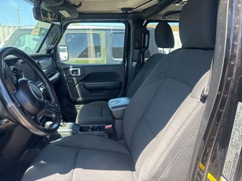 Used 2022 Jeep Gladiator Sport AWD/4WD image 8