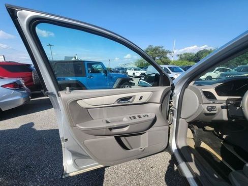 Used 2013 Chevrolet Traverse LS AWD/4WD image 10