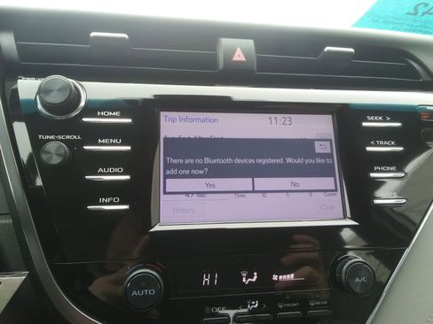 Used 2018 Toyota Camry SE image 22