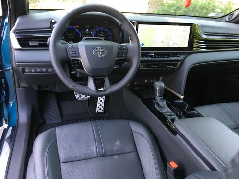 Used 2026 Toyota Camry XSE AWD/4WD image 23