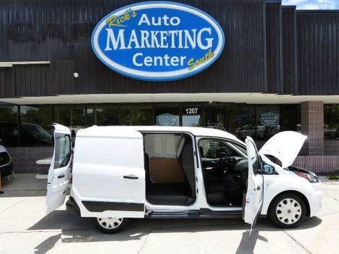 Used 2022 Ford Transit Connect XLT FWD image 24