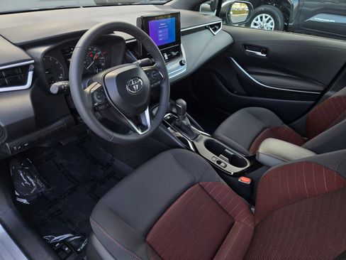 Used 2025 Toyota Corolla SE FWD image 8