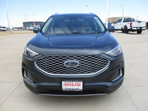 Used 2024 Ford Edge SEL w/ Convenience Package AWD/4WD image 11