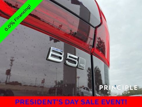 New 2026 Volvo XC60 B5 Plus image 15