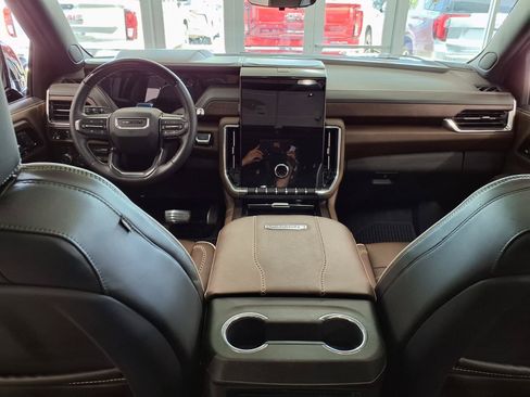 Used 2026 GMC Yukon Denali Ultimate AWD/4WD image 14