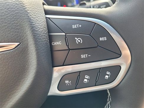 New 2026 Chrysler Voyager LX image 28