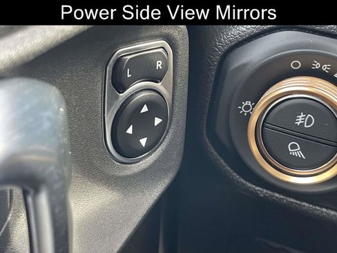 Used 2023 Jeep Gladiator Mojave image 13