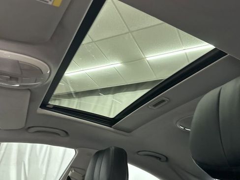 Used 2011 Mercedes-Benz CLS 550 image 14