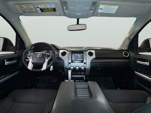 Used 2015 Toyota Tundra SR5 w/ SR5 Upgrade Package AWD/4WD image 30