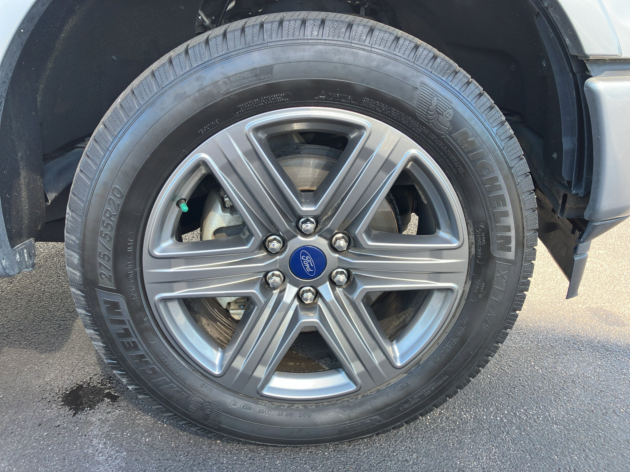 Used 2020 Ford F150 Lariat w/ Equipment Group 502A Luxury AWD/4WD image 13