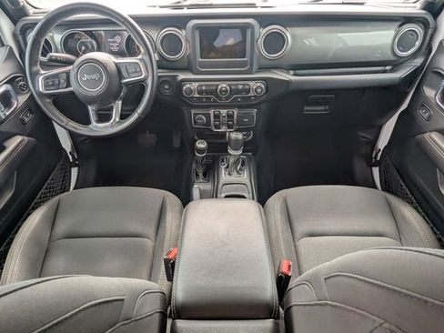 Used 2021 Jeep Wrangler Unlimited Sahara w/ Dual Top Group AWD/4WD image 16