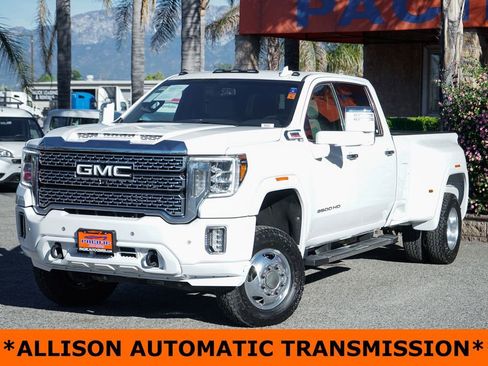 Used 2021 GMC Sierra 3500 SLT w/ SLT Convenience Package image 4