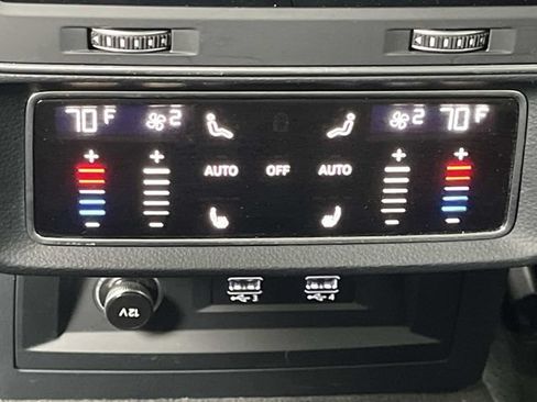 Used 2019 Audi Q8 Prestige AWD/4WD image 19