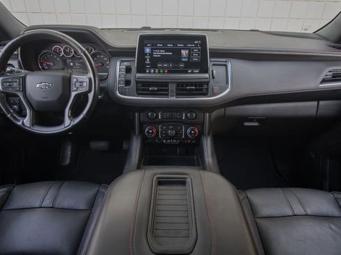 Used 2021 Chevrolet Suburban RST w/ Luxury Package image 38