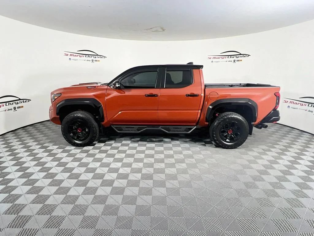 Used 2024 Toyota Tacoma TRD Pro AWD/4WD image 5