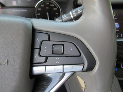 Used 2020 Cadillac XT6 Premium Luxury FWD image 24