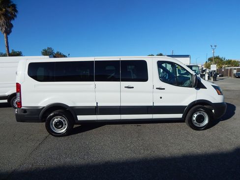 Used 2016 Ford Transit 350 XL image 10