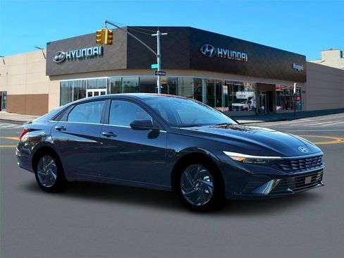 New 2026 Hyundai Elantra SEL Sport Premium FWD image 10