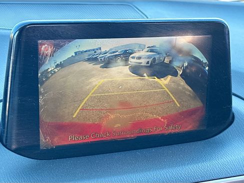 Used 2017 MAZDA MAZDA3 Touring w/ Popular Equipment Package image 14