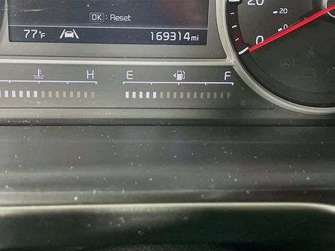 Used 2021 Kia Sorento S w/ Panoramic Sunroof Package FWD image 13