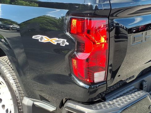 New 2026 Chevrolet Colorado W/T w/ Advanced Trailering Package AWD/4WD image 8