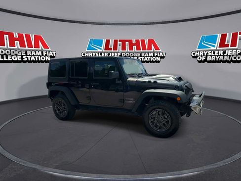 Used 2017 Jeep Wrangler Unlimited Sport w/ Quick Order Package 24S AWD/4WD image 3