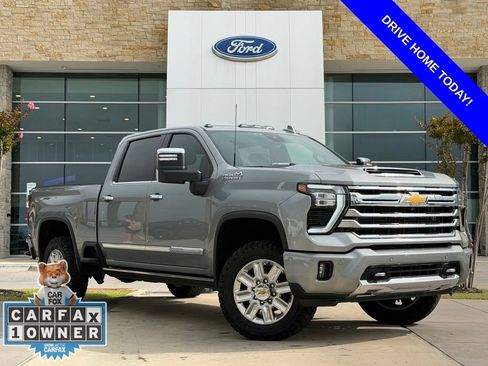 Used 2025 Chevrolet Silverado 2500 High Country w/ High Country Premium Package AWD/4WD image 1