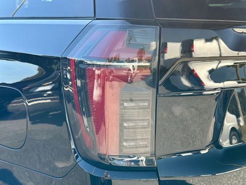 New 2026 Chevrolet Suburban LS w/ Max Trailering Package image 8