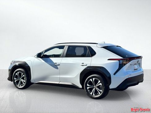 Certified 2024 Toyota bZ4X AWD w/ Weather Package image 5