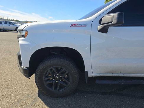 Used 2020 Chevrolet Silverado 1500 LT Trail Boss AWD/4WD image 6