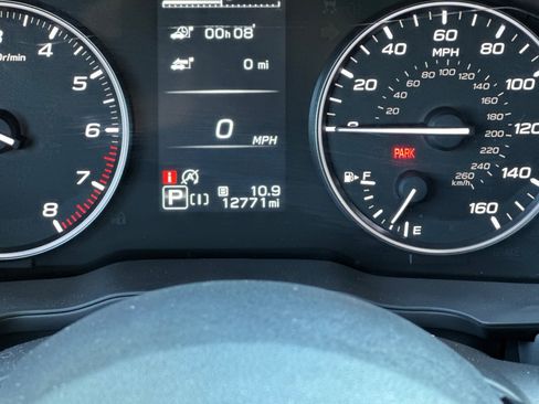 Used 2024 Subaru Crosstrek 2.0i Premium AWD/4WD image 23