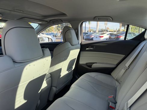 Used 2022 Acura ILX w/ Premium Package image 16