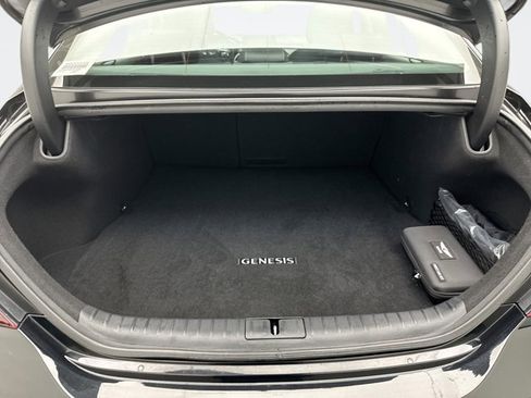 Used 2023 Genesis G70 2.0T AWD/4WD image 19