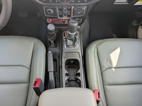 New 2026 Jeep Gladiator Mojave image 29