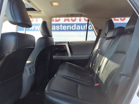Used 2012 Toyota 4Runner SR5 AWD/4WD image 11