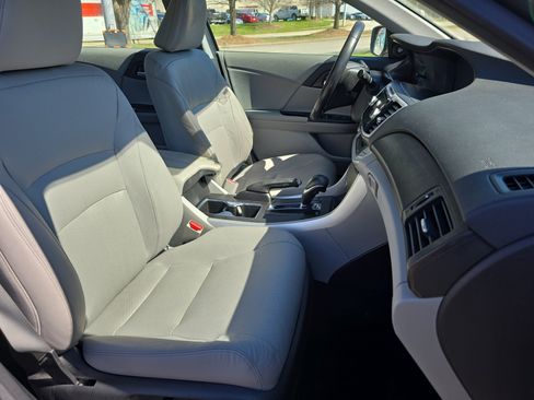 Used 2015 Honda Accord EX-L image 10