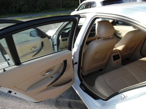 Used 2015 BMW 328i Sedan RWD image 19