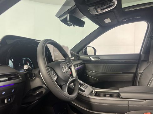 Used 2025 Hyundai Palisade Calligraphy image 22