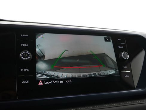 Used 2024 Volkswagen Taos SE AWD/4WD image 27