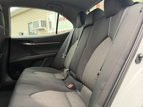 Used 2022 Toyota Camry LE w/ Carpet Mat Package (TMS) FWD image 11