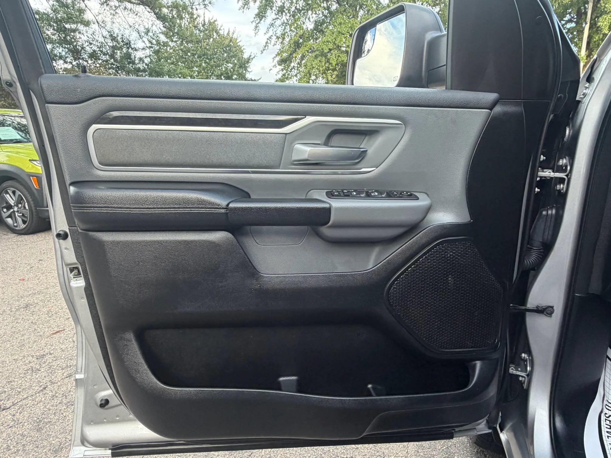 Used 2020 RAM 1500 Big Horn RWD image 28