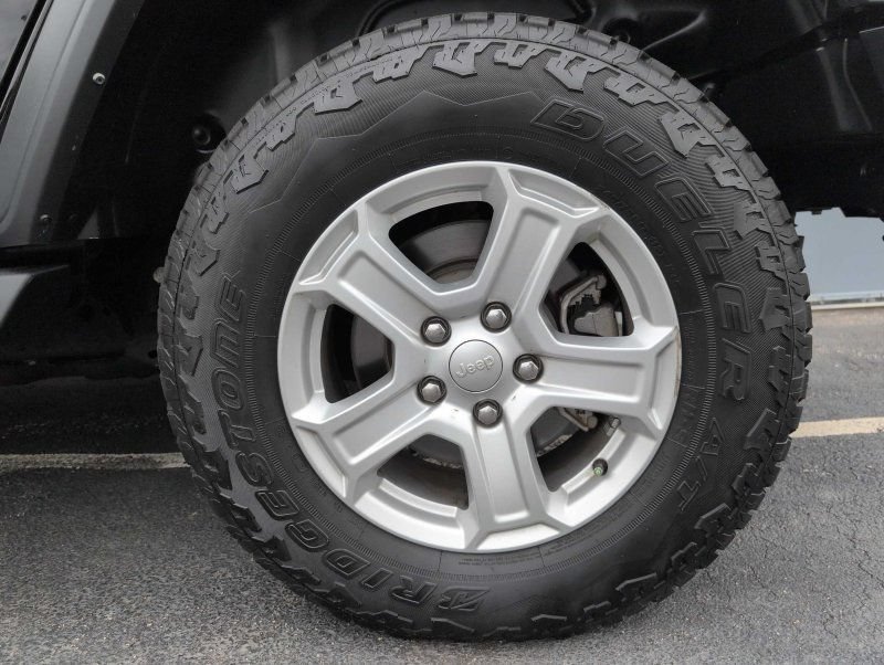 Used 2021 Jeep Wrangler Unlimited Sport AWD/4WD image 32