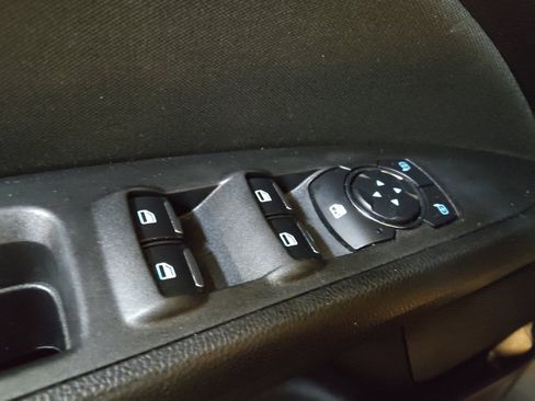 Used 2018 Ford Fusion SE FWD image 27